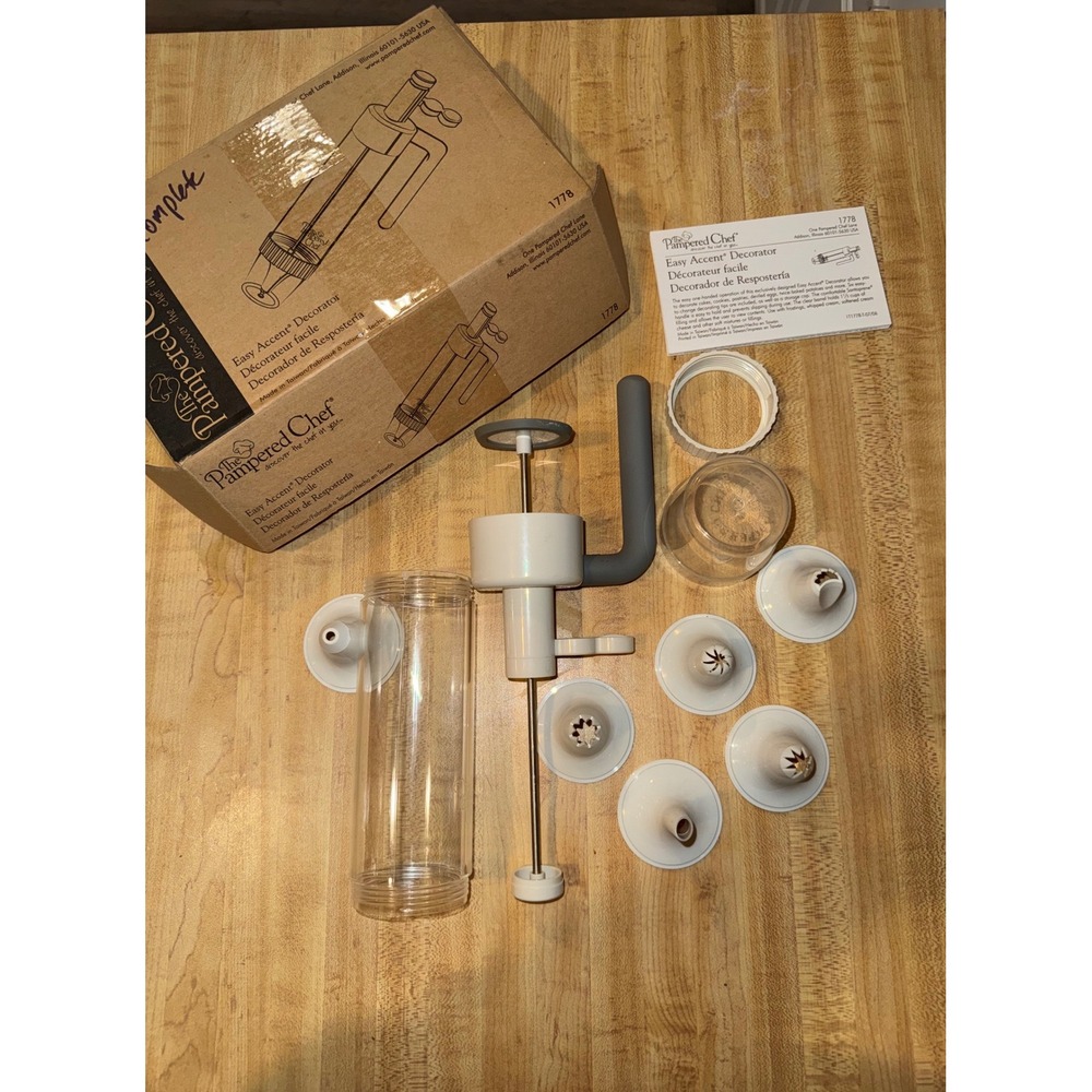 Pampered Chef Easy Accent Decorator #1778 Discontinued Complete 6 Tips Box